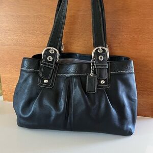 Coach Soho Pleated Black Leather largeTote/Shoulder  Bag